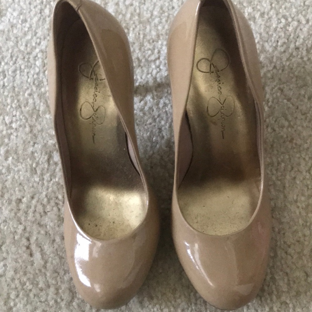 Jessica Simpson nude heels